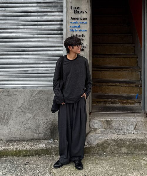 DNSR(ディーエヌエスアール)の「マルチプリーツワイドスラックスチャコール(スラックス・メンズ・その他・SMALL/MEDIUM/LARGE/X-LARGE)」の6枚目の写真