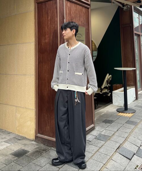 DNSR(ディーエヌエスアール)の「マルチプリーツワイドスラックスチャコール(スラックス・メンズ・その他・SMALL/MEDIUM/LARGE/X-LARGE)」の19枚目の写真