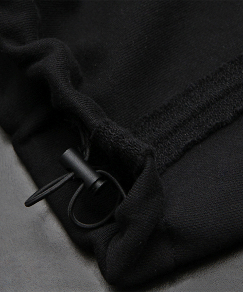 CRIGUN（クリガン）の「Wide Track Pants Max Over Fit BLACK（スウェットパンツ・レディース・ブラック・MEDIUM/LARGE/X-LARGE）」の9枚目の写真