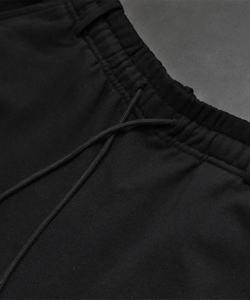 CRIGUN（クリガン）の「Wide Track Pants Max Over Fit BLACK（スウェットパンツ・レディース・ブラック・MEDIUM/LARGE/X-LARGE）」の11枚目の写真