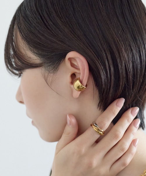 ciite' surgical stainless(シーテサージカルステンレス)の「【 金属アレルギー対応 】 サージカルステンレス ボリュームイヤーカフ(片耳用)(イヤーカフ・レディース・シルバー/ゴールド・FREE)」の13枚目の写真