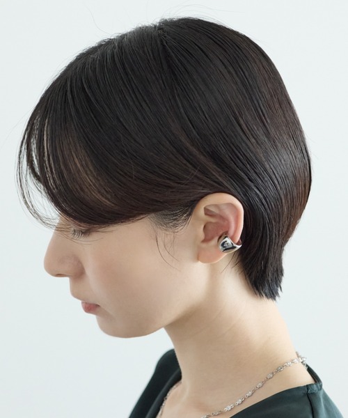 ciite' surgical stainless(シーテサージカルステンレス)の「【 金属アレルギー対応 】 サージカルステンレス ボリュームイヤーカフ(片耳用)(イヤーカフ・レディース・シルバー/ゴールド・FREE)」の10枚目の写真
