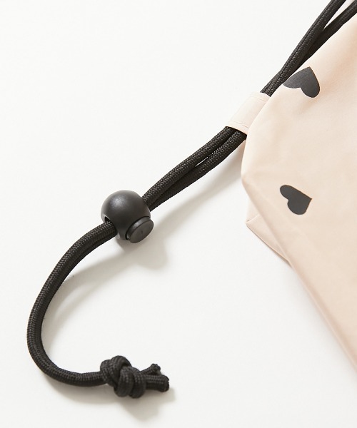 devirock（デビロック）の「ランドセルの上から背負える ハートデザイン ナップサック（バックパック/リュック・キッズ・ブルー/ピンク/ブラック/アイボリー・ONE SIZE）」の9枚目の写真