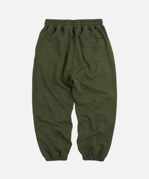 FRIZMWORKS(フリズムワークス)の「ARMY TWO TUCK SWEAT PANTS _ OLIVE(その他パンツ・メンズ・その他・MEDIUM/LARGE/X-LARGE/SMALL)」の3枚目の写真
