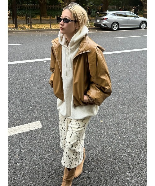 ELCHELE(エルチェレ)の「PADDED BOMBER JACKET(ブルゾン・レディース・ダークブラウン系1/ブラック・FREE)」の17枚目の写真