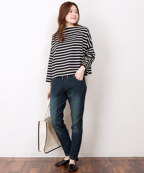 MARAI（マーライ）の「デニムサルエル イージーパンツ ウエストリブ（デニムパンツ・レディース・ワンウォッシュ/ネイビー/ブルー・M/LL/L/4L/3L）」の4枚目の写真