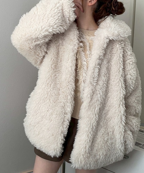 merrylatte（メリーラテ）の「シープファーラウンドネックミドル丈コート【NOUA】（その他アウター・レディース・アイボリー・FREE）」の5枚目の写真