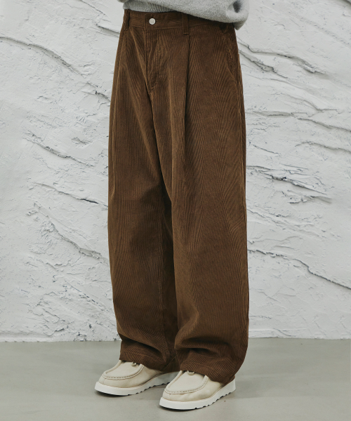 SIGNATURE（シグネチャ）の「ワンタックコーデュロイワイドパンツ[ブラウン]（その他パンツ・レディース・その他・SMALL/MEDIUM/LARGE/X-LARGE）」の4枚目の写真