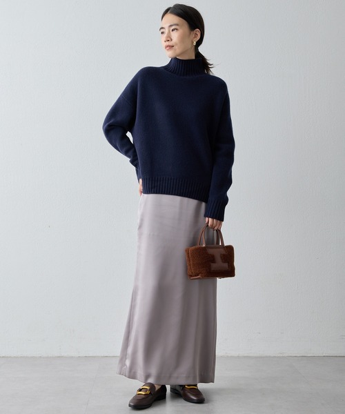 Drawing Numbers(ドローイング ナンバーズ)の「【Drawing Numbers】接結ルーズタートルニット(ニット/セーター・レディース・ネイビー/ライトベージュ/サックスブルー・38)」の4枚目の写真