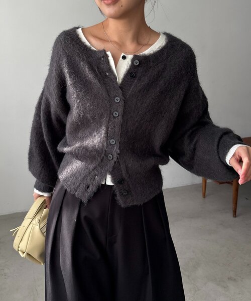 CAPRICIEUX LE'MAGE（カプリシューレマージュ）の「【前後2WAY】モヘア起毛パフカーディガン（カーディガン/ボレロ・レディース・チャコールグレー/ピンク/モカ・FREE）」の4枚目の写真