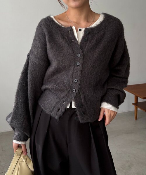 CAPRICIEUX LE'MAGE（カプリシューレマージュ）の「【前後2WAY】モヘア起毛パフカーディガン（カーディガン/ボレロ・レディース・チャコールグレー/ピンク/モカ・FREE）」の10枚目の写真