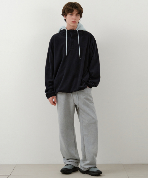 WEDNESDAY OASIS（ウェンズデーオアシス）の「ベルト付きストリングスウェットパンツ_メランジェグレー(W25-PT29)（スウェットパンツ・メンズ・グレー・FREE）」の2枚目の写真