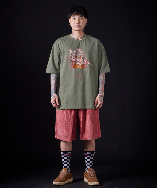 ASTRAL PROJECTION（アストラルプロジェクション）の「[オーバーサイズ]インナースペース 13番手 綿 ラウンドネック 半袖Tシャツ_カーキ（Tシャツ/カットソー・メンズ・その他・LARGE/MEDIUM/X-LARGE/XX-LARGE）」の4枚目の写真