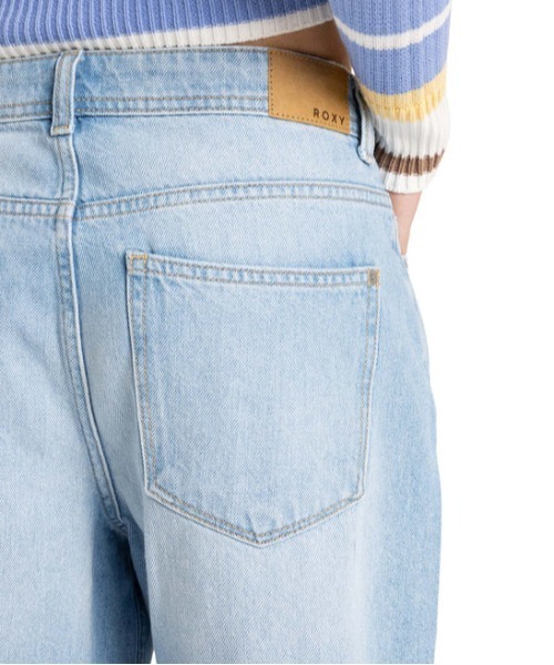 ROXY(ロキシー)の「AUTHENTIC STORY REGU/ロキシーデニムパンツ(デニムパンツ・レディース・ブルー・26inch)」の2枚目の写真