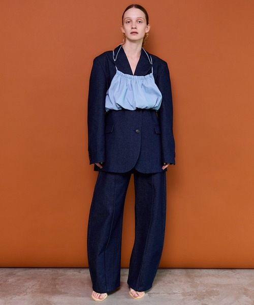 MAISON SPECIAL(メゾンスペシャル)の「Center Pin Tuck Denim Pants/センターピンタックデニムパンツ(デニムパンツ・レディース・ネイビー/ブラック・38/36)」の7枚目の写真