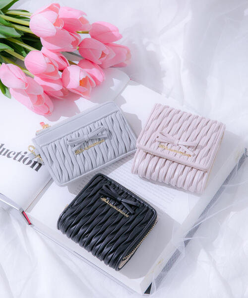 再入荷】ミニリボンパフィーウォレット（財布）｜JILL by JILL STUART