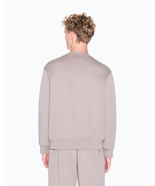 ARMANI EXCHANGE(アルマーニエクスチェンジ)の「【A|X アルマーニ エクスチェンジ】AXロゴ スウェットプルオーバー(EC限定カラー含)(スウェット・メンズ・グレイッシュベージュ/ブラック・LARGE/MEDIUM/SMALL/X-LARGE/X-SMALL/XX-LARGE)」の3枚目の写真