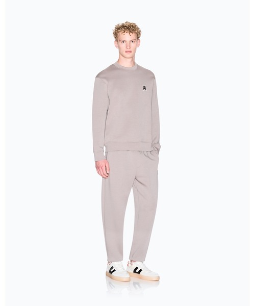 ARMANI EXCHANGE(アルマーニエクスチェンジ)の「【A|X アルマーニ エクスチェンジ】AXロゴ スウェットプルオーバー(EC限定カラー含)(スウェット・メンズ・グレイッシュベージュ/ブラック・LARGE/MEDIUM/SMALL/X-LARGE/X-SMALL/XX-LARGE)」の5枚目の写真