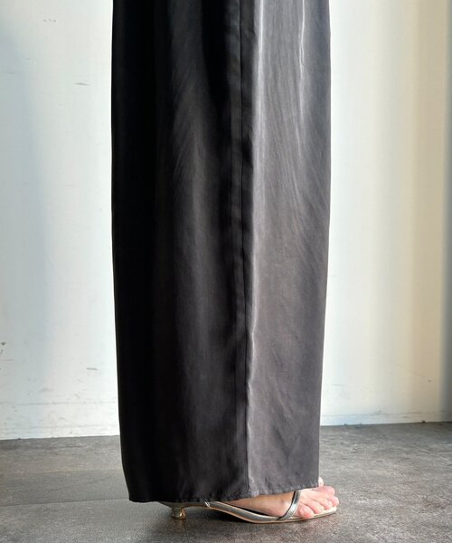 DouDou（ドゥドゥ）の「【セットアップ対応】キュプラレーヨンタックパンツ（その他パンツ・レディース・ベージュ/チャコールグレー・36/38）」の19枚目の写真