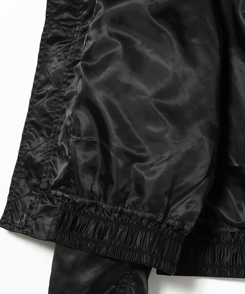 BEAMS(ビームス)の「フェイクレイヤード フライトジャケット【ワイドショートフィット】(ブルゾン・メンズ・ブラック/オリーブ・S/M/XL/L)」の5枚目の写真