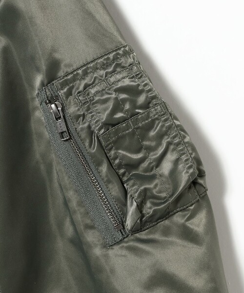BEAMS(ビームス)の「フェイクレイヤード フライトジャケット【ワイドショートフィット】(ブルゾン・メンズ・ブラック/オリーブ・S/M/XL/L)」の10枚目の写真