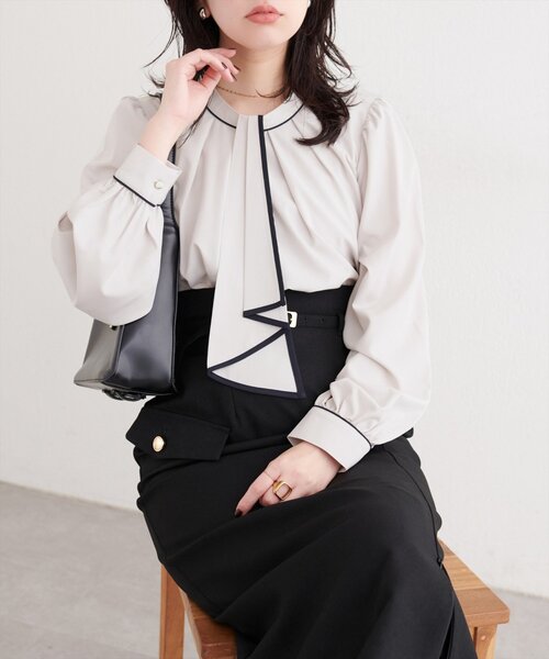 natural couture（ナチュラルクチュール）の「配色ボウタイ２WAYブラウス（シャツ/ブラウス・レディース・オフホワイト/ネイビー/ミント/その他1/ピンクベージュ/グレイッシュベージュ・FREE）」の3枚目の写真