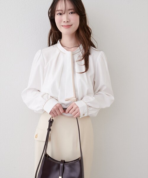 natural couture（ナチュラルクチュール）の「配色ボウタイ２WAYブラウス（シャツ/ブラウス・レディース・オフホワイト/ネイビー/ミント/その他1/ピンクベージュ/グレイッシュベージュ・FREE）」の16枚目の写真