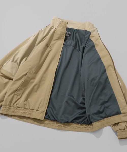 Bukta(バクタ)の「撥水ライトトラックジャケット(その他アウター・メンズ・ブラック/ネイビー/ベージュ・MEDIUM/X-LARGE/LARGE)」の16枚目の写真