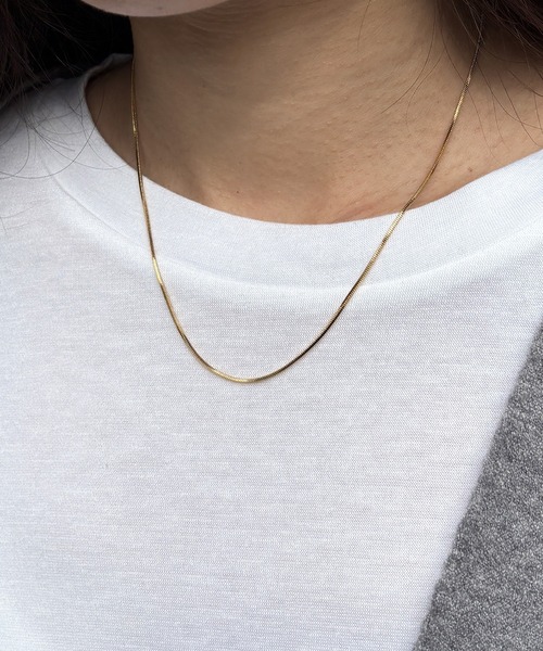 ISOOK（アイスー）の「【ISOOK / アイスー】スネークチェーンネックレス / シンプル 華奢 レディース シルバー ゴールド（ネックレス・レディース・ゴールド/シルバー・FREE）」の2枚目の写真