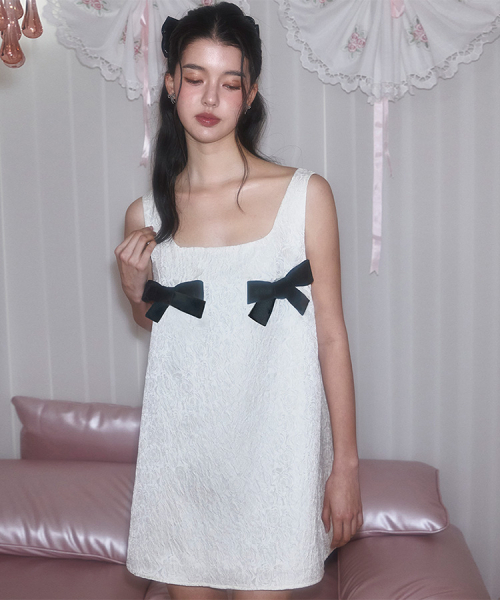 Rose Jacquard Mini Dress [Cream]