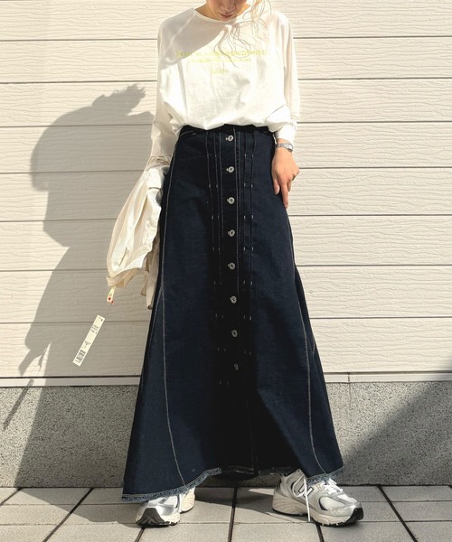 Q（キュー）の「ラウンドネック刺繍T（Tシャツ/カットソー・レディース・ブラック/ライトグリーン・MEDIUM）」の17枚目の写真