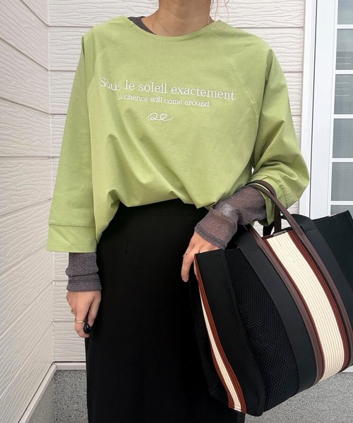 Q（キュー）の「ラウンドネック刺繍T（Tシャツ/カットソー・レディース・ブラック/ライトグリーン・MEDIUM）」の14枚目の写真