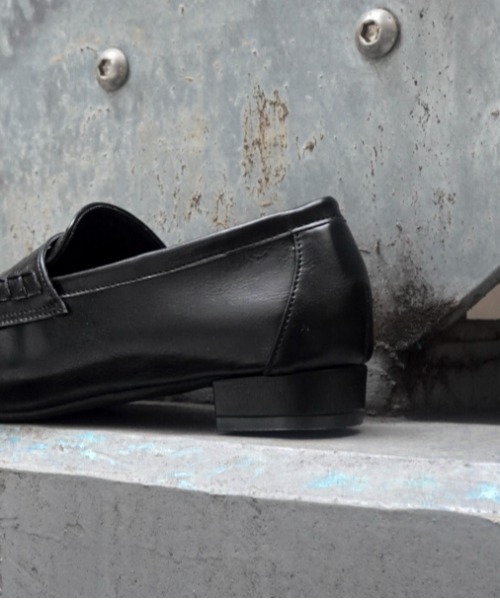 feepur（フェピュール）の「【6サイズ展開】スクエアトゥギャザーローファー（ローファー・レディース・ブラック・22.5/23.5/24.5/25/25.5/26）」の19枚目の写真