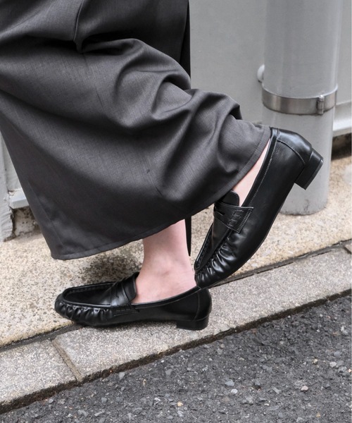 feepur（フェピュール）の「【6サイズ展開】スクエアトゥギャザーローファー（ローファー・レディース・ブラック・22.5/23.5/24.5/25/25.5/26）」の16枚目の写真