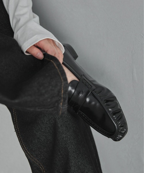 feepur（フェピュール）の「【6サイズ展開】スクエアトゥギャザーローファー（ローファー・レディース・ブラック・22.5/23.5/24.5/25/25.5/26）」の5枚目の写真