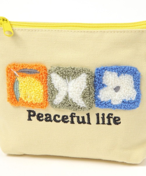 LAKOLE（ラコレ）の「【入園入学にも】[FRUITS AND BLOOM]サガラ刺繍ティッシュポーチ / 612310（ポーチ・レディース・グレー/イエロー・FREE）」の12枚目の写真