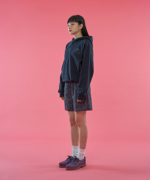 WISH FOR EVER（ウィッシュフォーエバー）の「【 4color / 3size 】SWEAT ONE POINT PATCHWORK HENRY HOODIE / ワンポイントパッチワークヘンリースウェットフーディ（パーカー・メンズ・ネイビー/レッド/ダークグリーン/グレー・MEDIUM/LARGE/SMALL）」の19枚目の写真