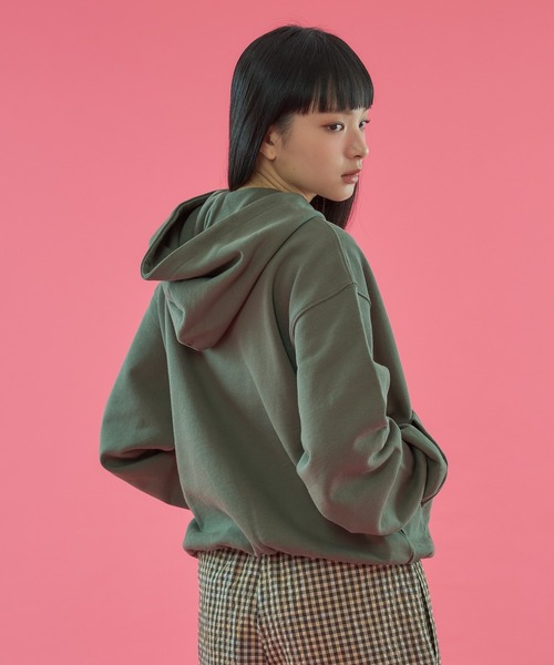 WISH FOR EVER（ウィッシュフォーエバー）の「【 4color / 3size 】SWEAT ONE POINT PATCHWORK HENRY HOODIE / ワンポイントパッチワークヘンリースウェットフーディ（パーカー・メンズ・ネイビー/レッド/ダークグリーン/グレー・MEDIUM/LARGE/SMALL）」の10枚目の写真