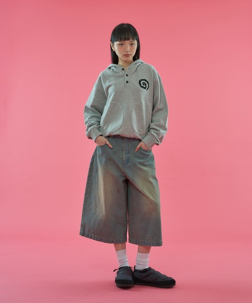 WISH FOR EVER（ウィッシュフォーエバー）の「【 4color / 3size 】SWEAT ONE POINT PATCHWORK HENRY HOODIE / ワンポイントパッチワークヘンリースウェットフーディ（パーカー・メンズ・ネイビー/レッド/ダークグリーン/グレー・MEDIUM/LARGE/SMALL）」の17枚目の写真