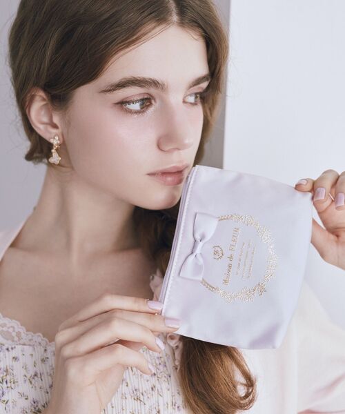 セール】サテンリボンティッシュケース（ポーチ）｜Maison de FLEUR