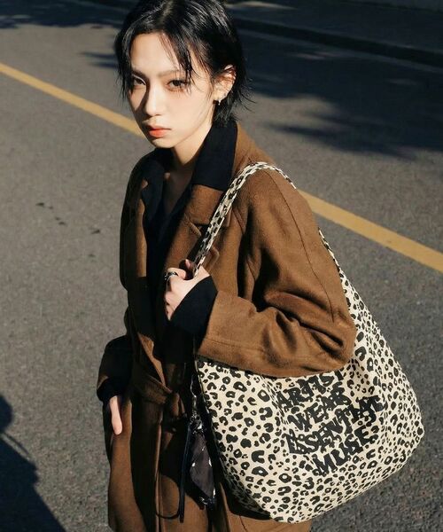ARTISTWEAR（アーティストウェア）の「[ATW] エッセンシャルミューズレオパードエコバッグ（エコバッグ/サブバッグ・レディース・その他/アイボリー/ブラウン・FREE）」の5枚目の写真