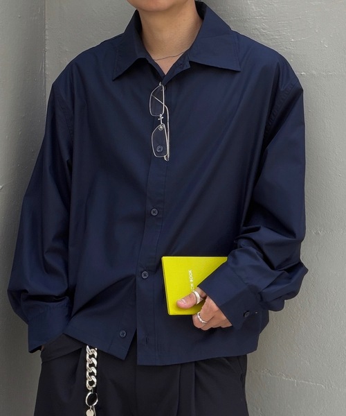 UNDERSTATEMENTs(アンダーステイトメント)の「【ユニセックス】ショート丈ベーシックシャツ(シャツ/ブラウス・メンズ・ブルー系その他/ブラック系その他/ライトブルー/ブルー/ホワイト/ホワイト系/ホワイト系その他/ネイビー系/ネイビー/ブラック系その他2/ブラック系/チャコールグレー/ブルー系その他2/ブラック/ブラウン系その他・MEDIUM/LARGE)」の11枚目の写真