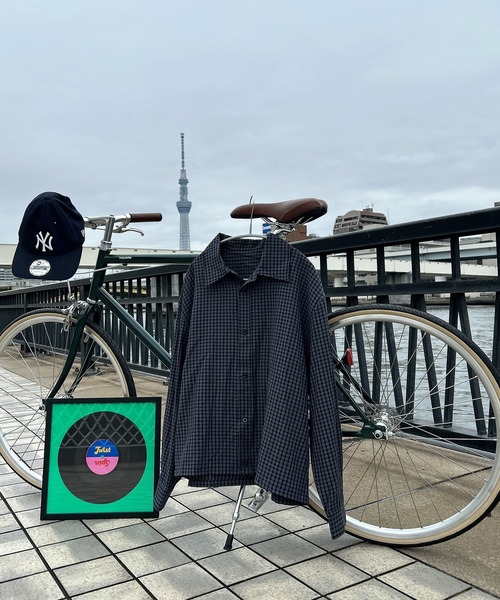 UNDERSTATEMENTs(アンダーステイトメント)の「【ユニセックス】ショート丈ベーシックシャツ(シャツ/ブラウス・メンズ・ブルー系その他/ブラック系その他/ライトブルー/ブルー/ホワイト/ホワイト系/ホワイト系その他/ネイビー系/ネイビー/ブラック系その他2/ブラック系/チャコールグレー/ブルー系その他2/ブラック/ブラウン系その他・MEDIUM/LARGE)」の19枚目の写真