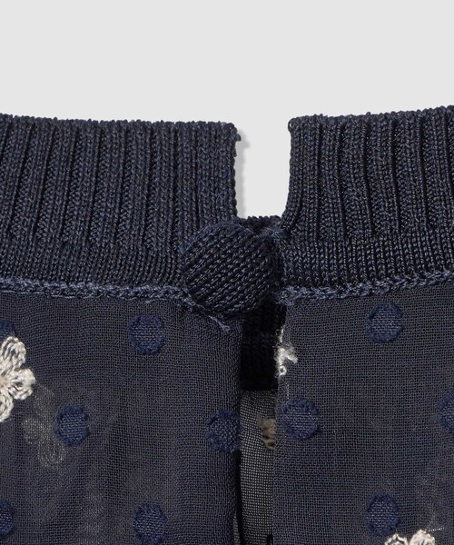 ANAYI（アナイ）の「フラワー刺繍ドットスリット ブラウス（シャツ/ブラウス・レディース・ホワイト/ネイビー/ブラック・38/36）」の8枚目の写真