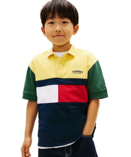 TOMMY HILFIGER（トミーヒルフィガー）の「BOYS モノタイプカラーブロックラグビーポロシャツ（ポロシャツ・キッズ・イエロー/グリーン・140cm/160cm/150cm/130cm）」の2枚目の写真