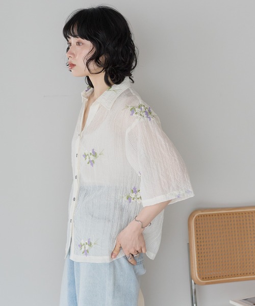 SOTT(ソット)の「花刺繍スキッパーシャツ(シャツ/ブラウス・レディース・オフホワイト/ブラック・FREE)」の20枚目の写真