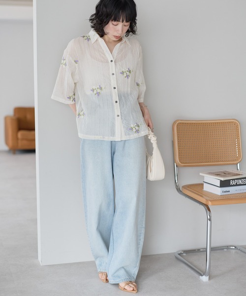 SOTT(ソット)の「花刺繍スキッパーシャツ(シャツ/ブラウス・レディース・オフホワイト/ブラック・FREE)」の19枚目の写真