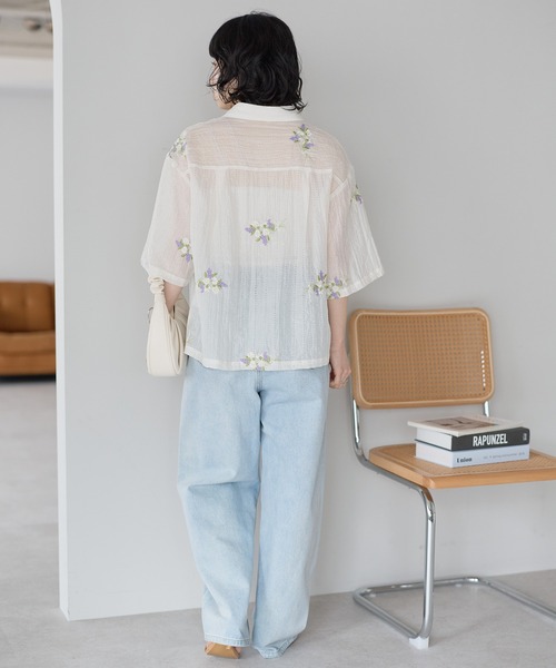 SOTT(ソット)の「花刺繍スキッパーシャツ(シャツ/ブラウス・レディース・オフホワイト/ブラック・FREE)」の22枚目の写真