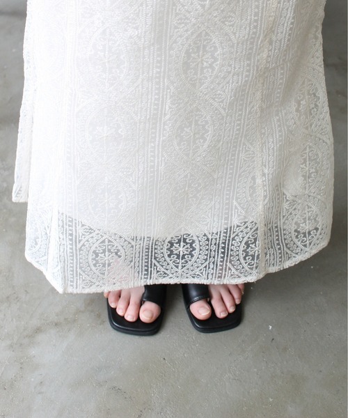 Meli rich（メリーリッチ）の「レース刺繍マーメイドスカート（スカート・レディース・ブラック/アイボリー・FREE）」の3枚目の写真