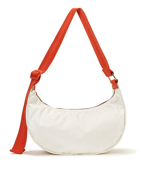 LeSportsac（レスポートサック）の「MED HAMMOCK ADJ BAG メレンゲ/マンダリンウェビング（ショルダーバッグ・レディース・ホワイト・FREE）」の4枚目の写真